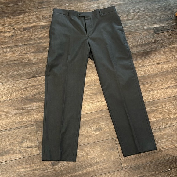 Men’s Wearhouse Egara Slim Fit Dress Pants - Picture 1 of 5